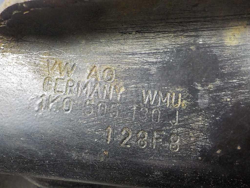 Кронштейн (п.з.к.) для  BMW 5-serie G30/G31/F90 2017-2023