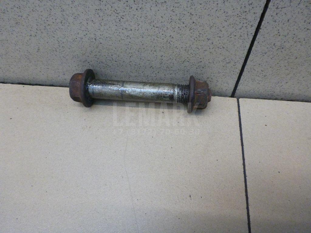 Болт переднего рычага 626172B000 Hyundai-Kia
