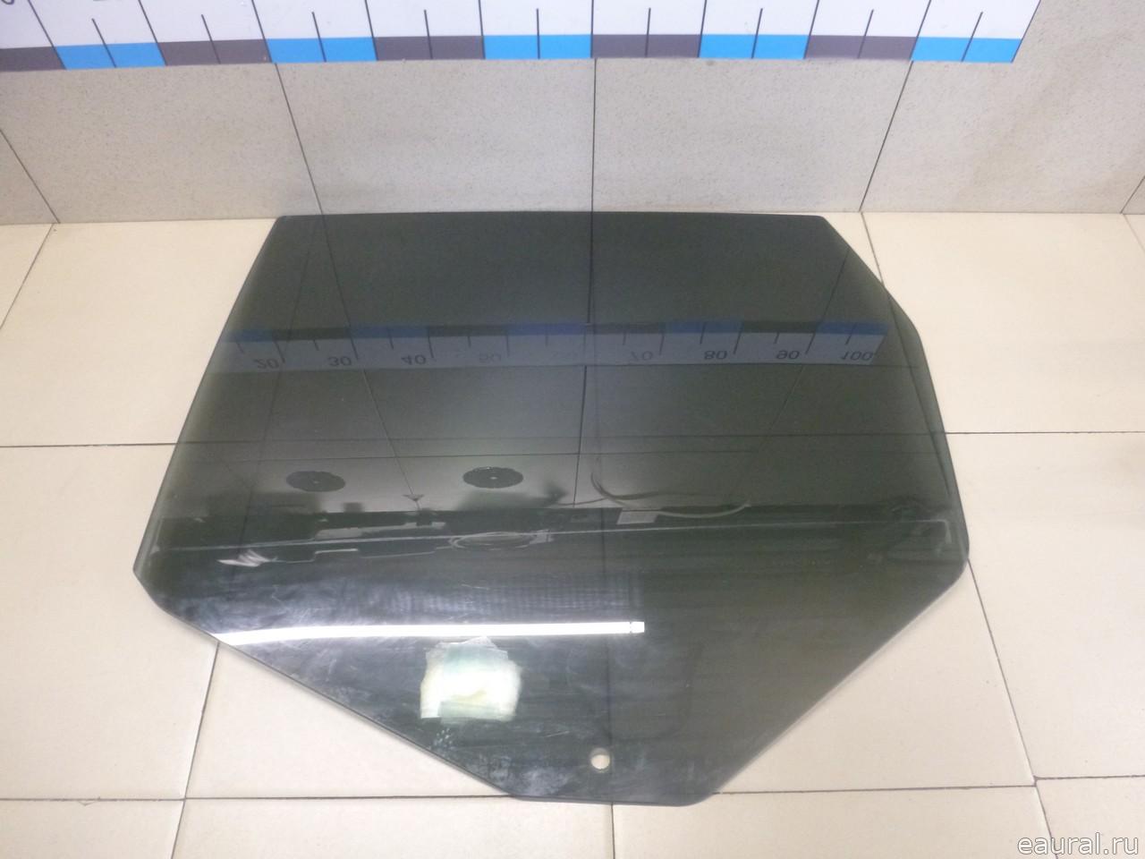 Стекло двери задней левой