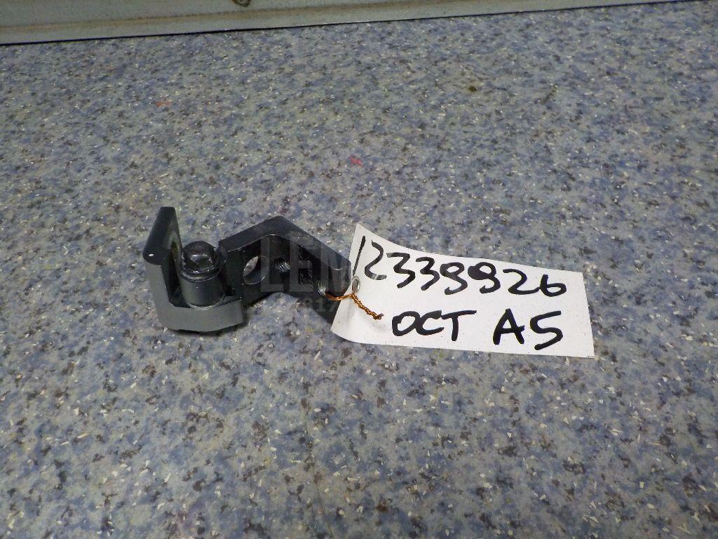 Петля двери задней левой верхняя 1Z0833401B VAG