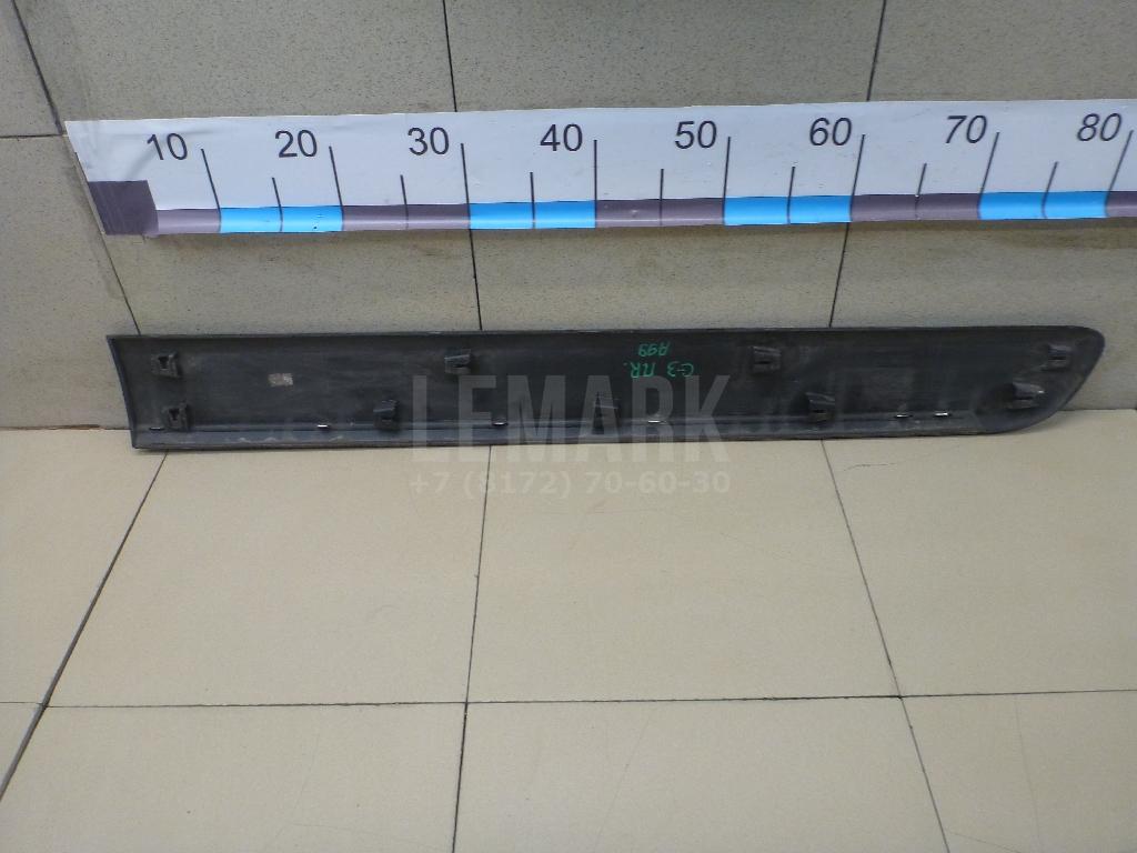 Накладка двери передней правой для  Fruehauf ExpressLiner