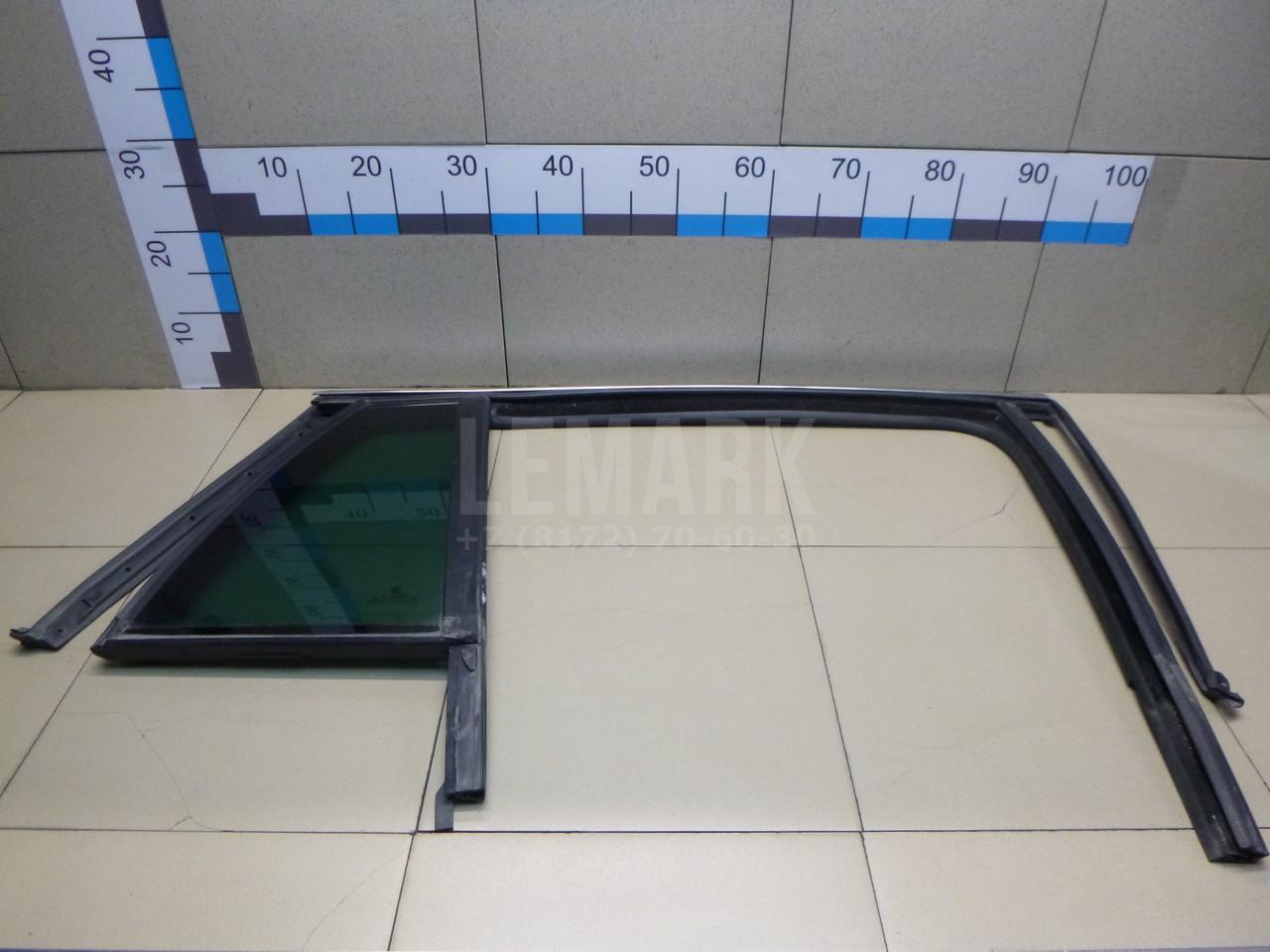 Стекло двери задней правой (форточка) 3T9845210AE VAG
