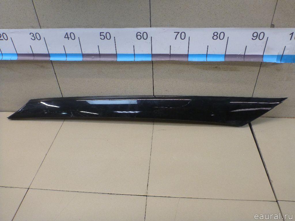 Накладка лобового стекла правая