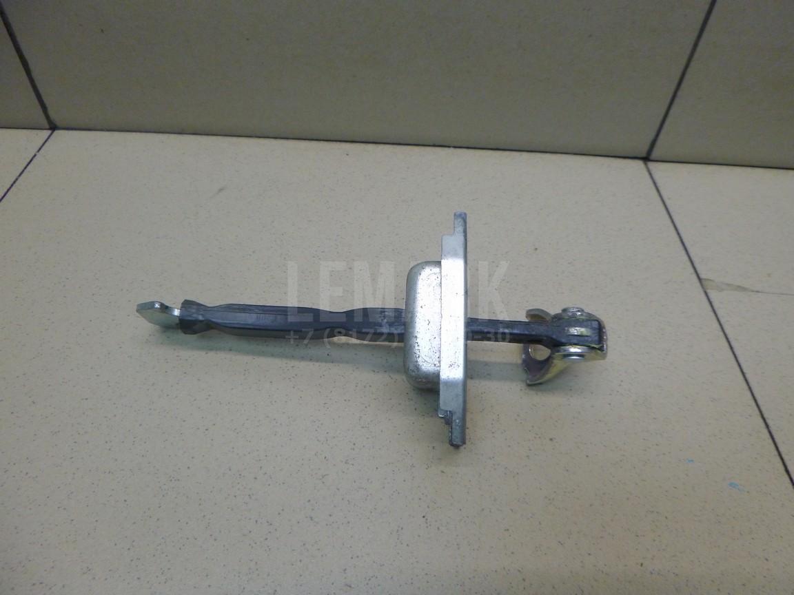 Ограничитель двери 6863042041 Toyota
