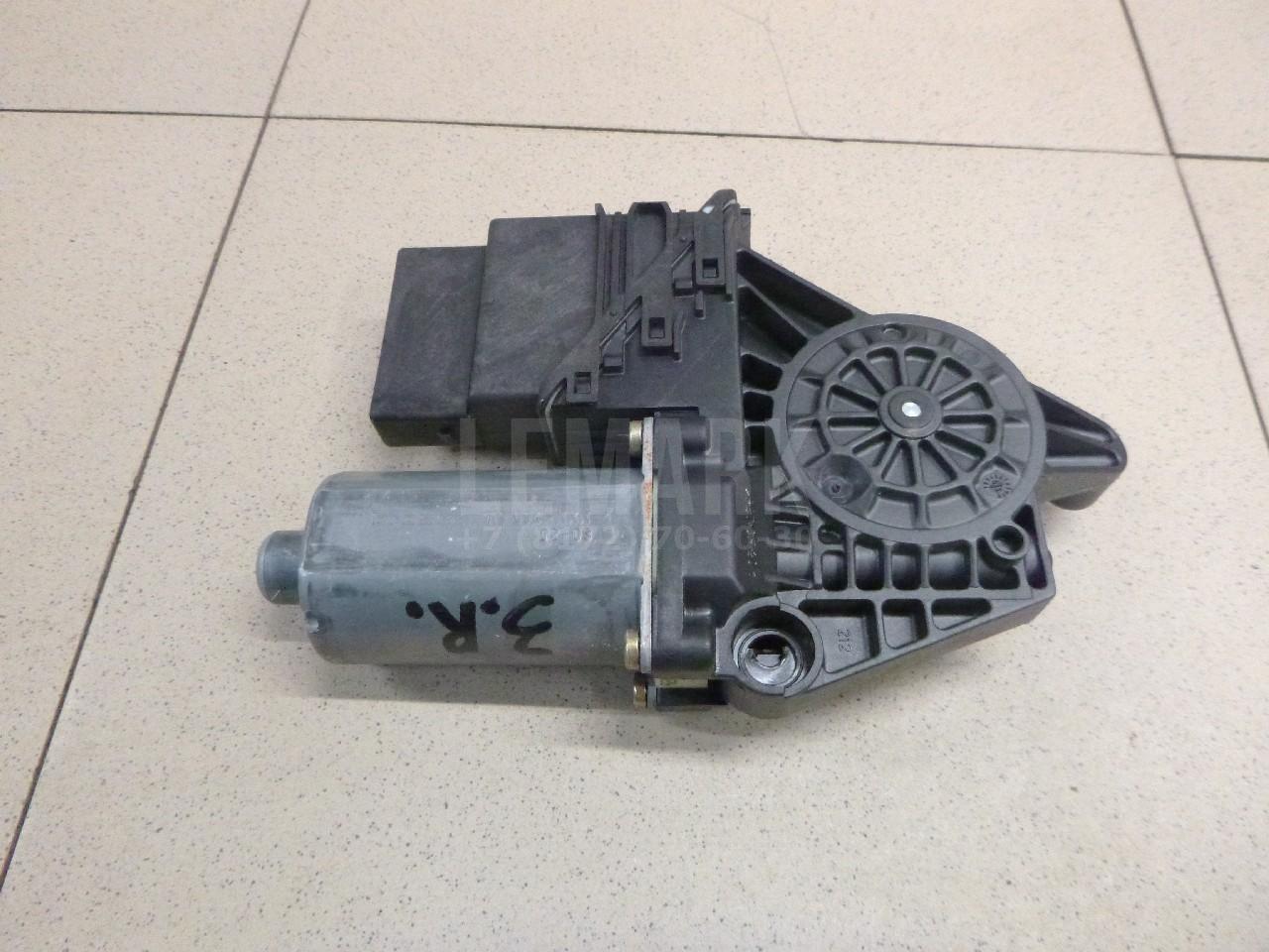Моторчик стеклоподъемника 1C0959812001 VAG
