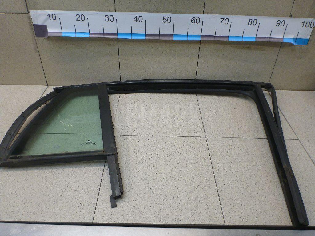 Стекло двери задней правой (форточка) 3T9845210AB VAG
