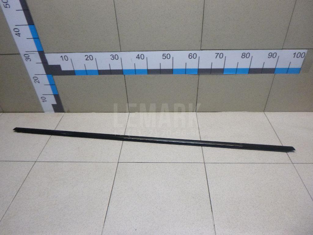 Накладка стекла заднего левого