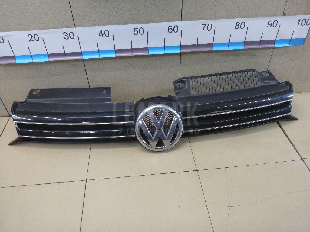 Решетка радиатора 5K0853653 VAG