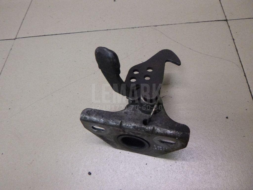 Крючок капота для  Cadillac Escalade II 2000-2006