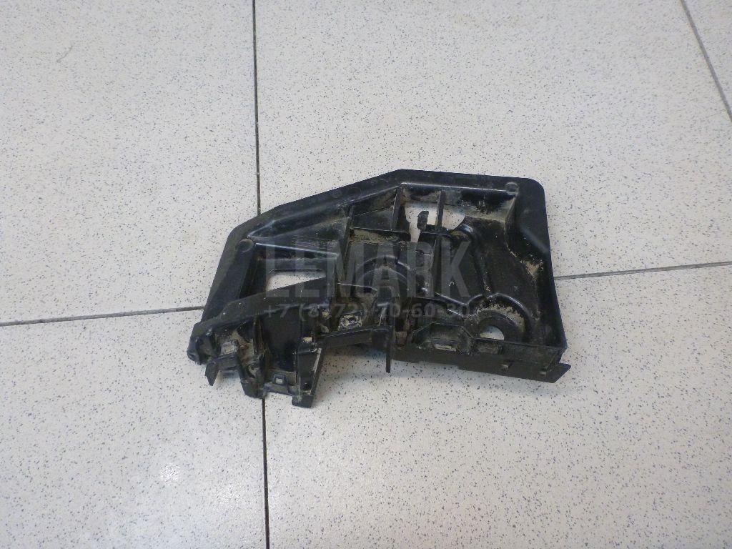Кронштейн заднего бампера правый 5NA807394A VAG