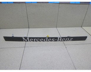 Накладка двери багажника для Mercedes Benz Sprinter (906) 2006-2018 БУ состояние удовлетворительное