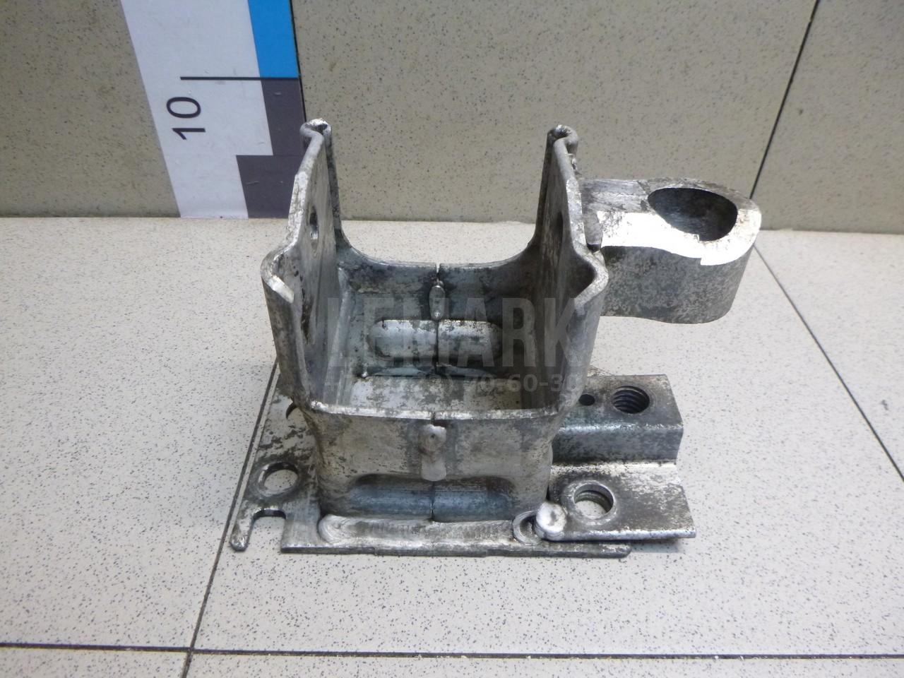 Кронштейн усилителя переднего бампера правый для  BMW 3-serie F30/F31/F80 2011-2020
