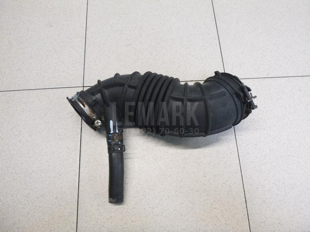 Патрубок воздушного фильтра 281302W300 Hyundai-Kia