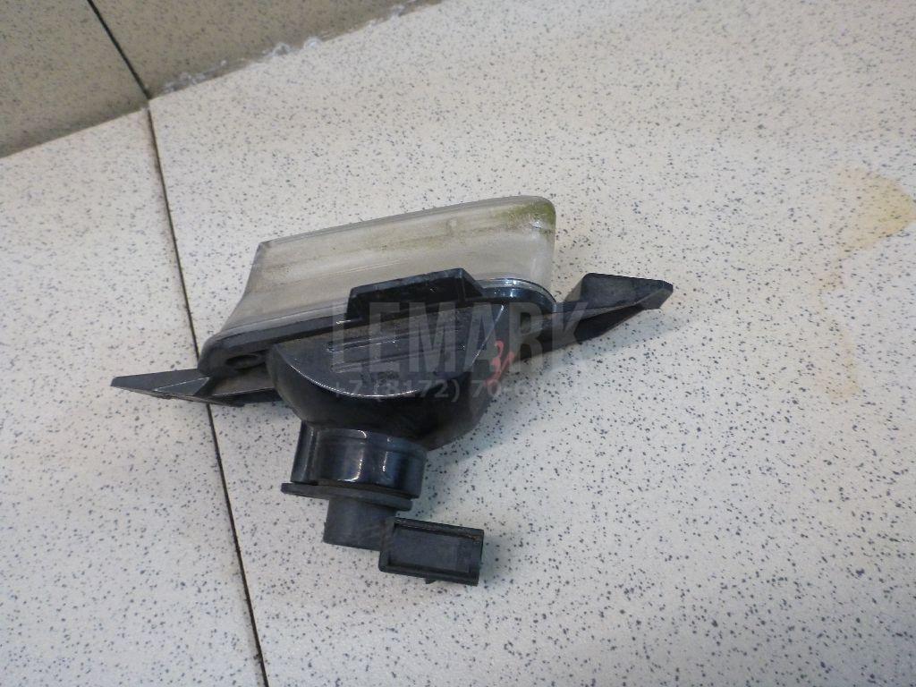 Фонарь задний в бампер правый 5N0941072 VAG