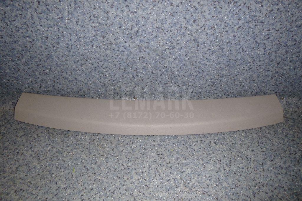 Обшивка двери багажника 817601H300ED Hyundai-Kia
