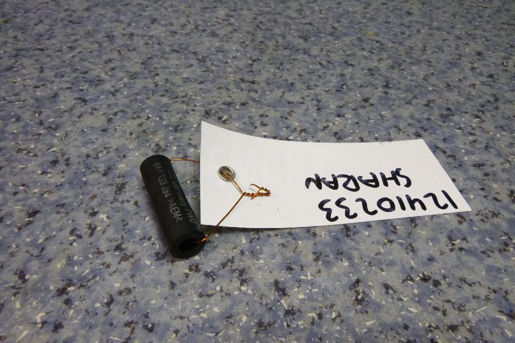 Шланг топливный 06A133264N VAG