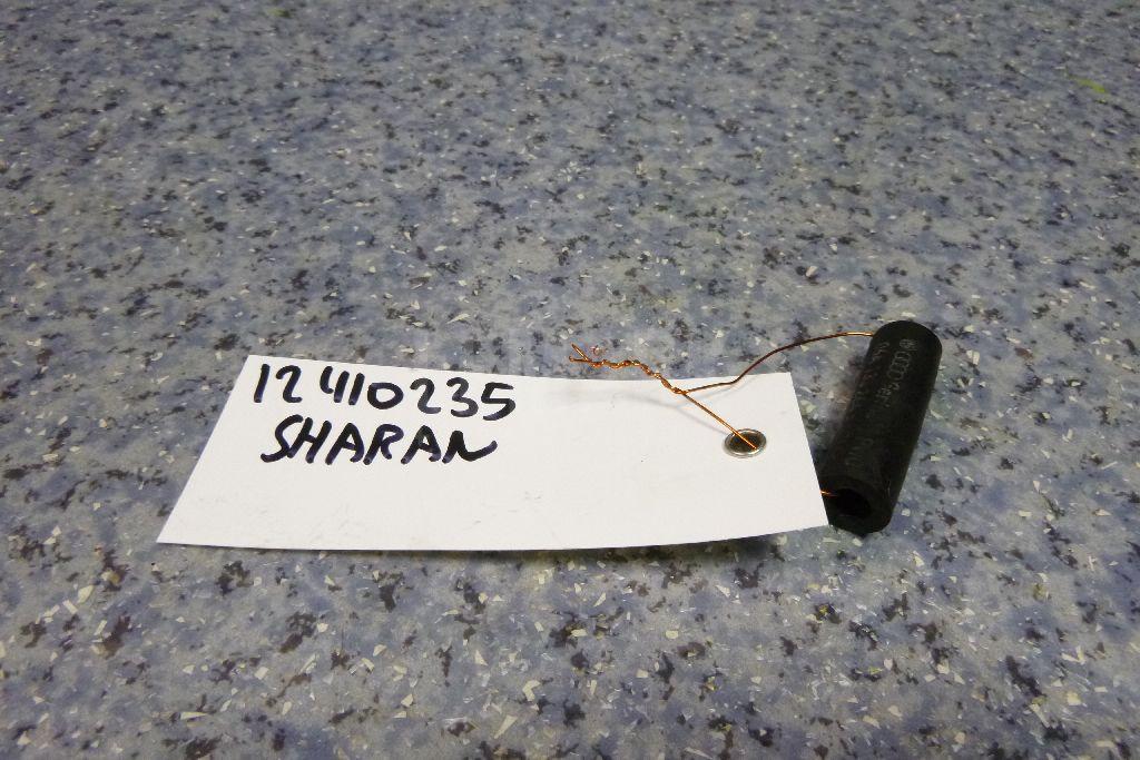 Шланг топливный 06A133264N VAG