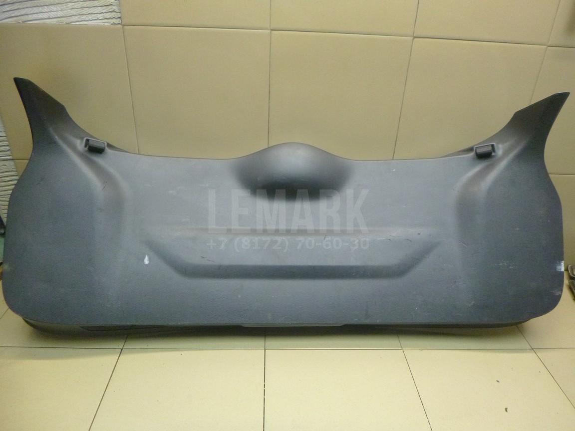 Обшивка двери багажника 909014EA0A Nissan