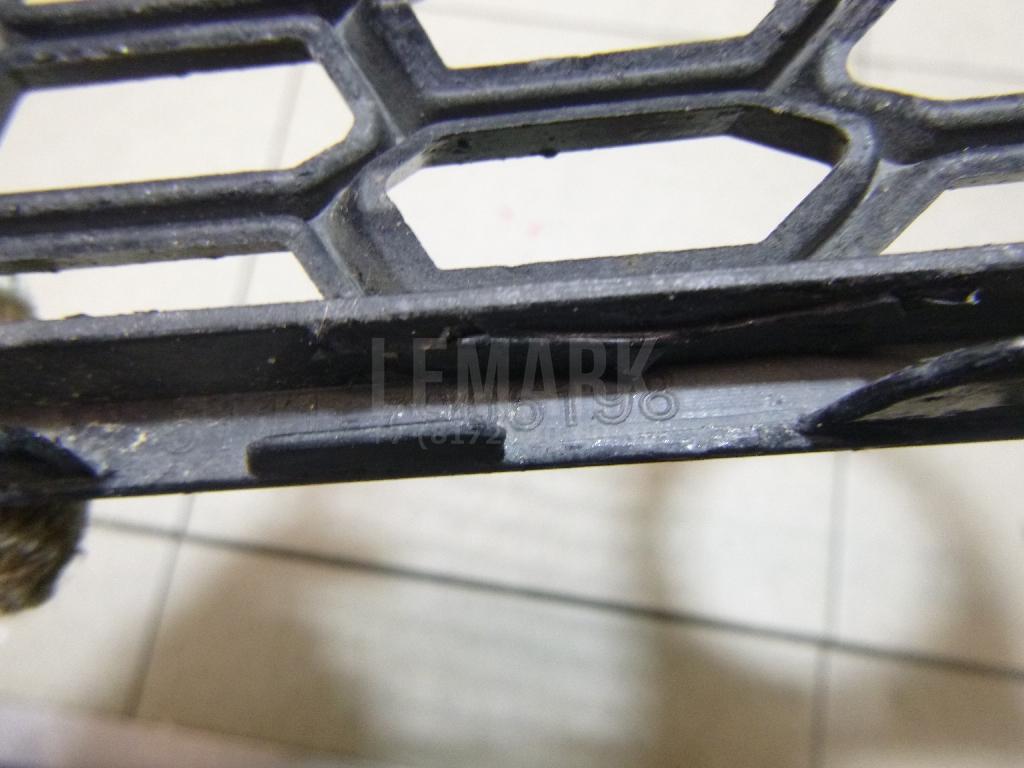 Решетка на противотуманную фару для  Audi Q7 [4L] 2005-2015