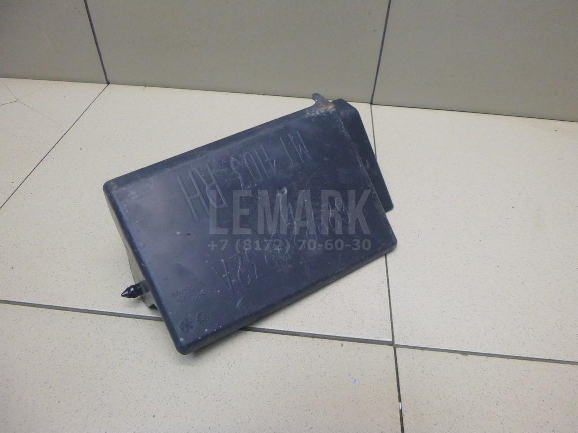 Воздуховод радиатора правый 62822BR32A Nissan
