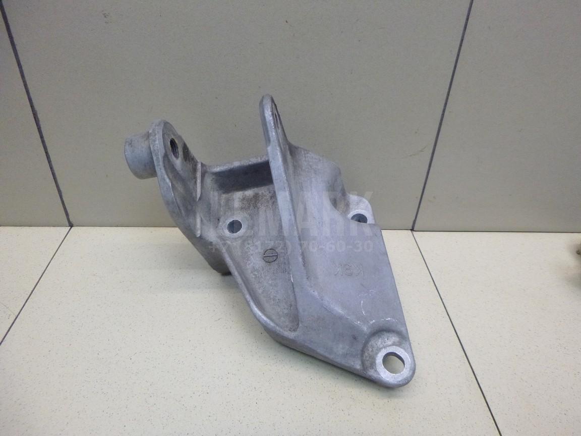 Кронштейн двигателя правый 11332JD500 Nissan