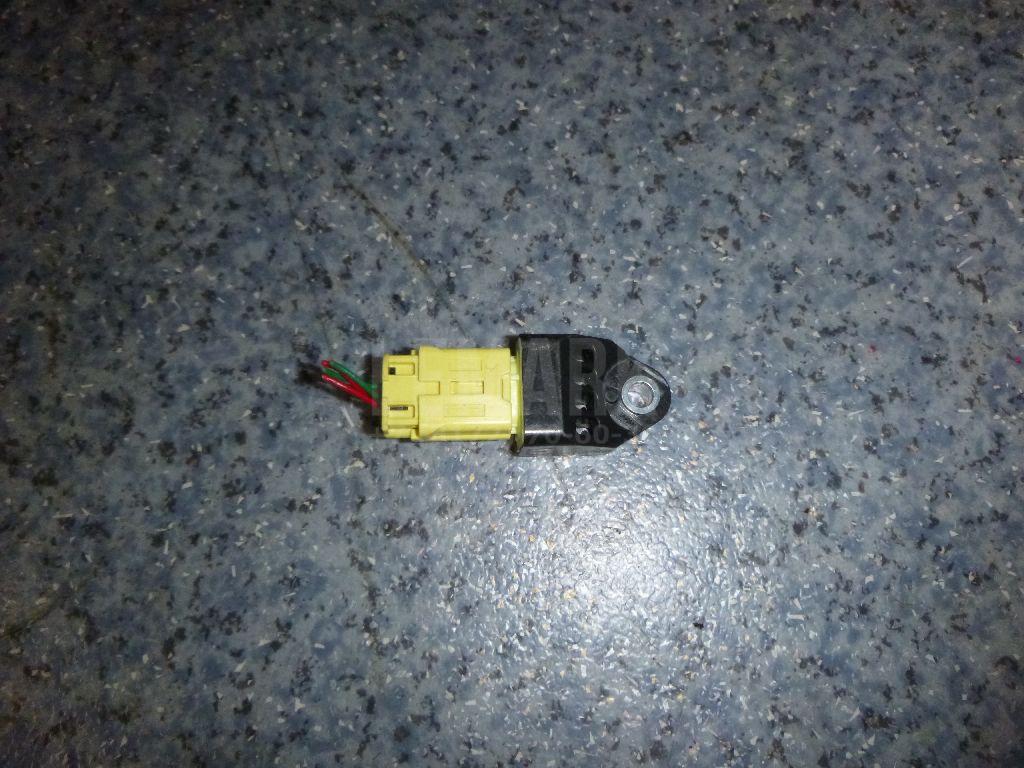 Датчик AIR BAG 8983106010 Toyota