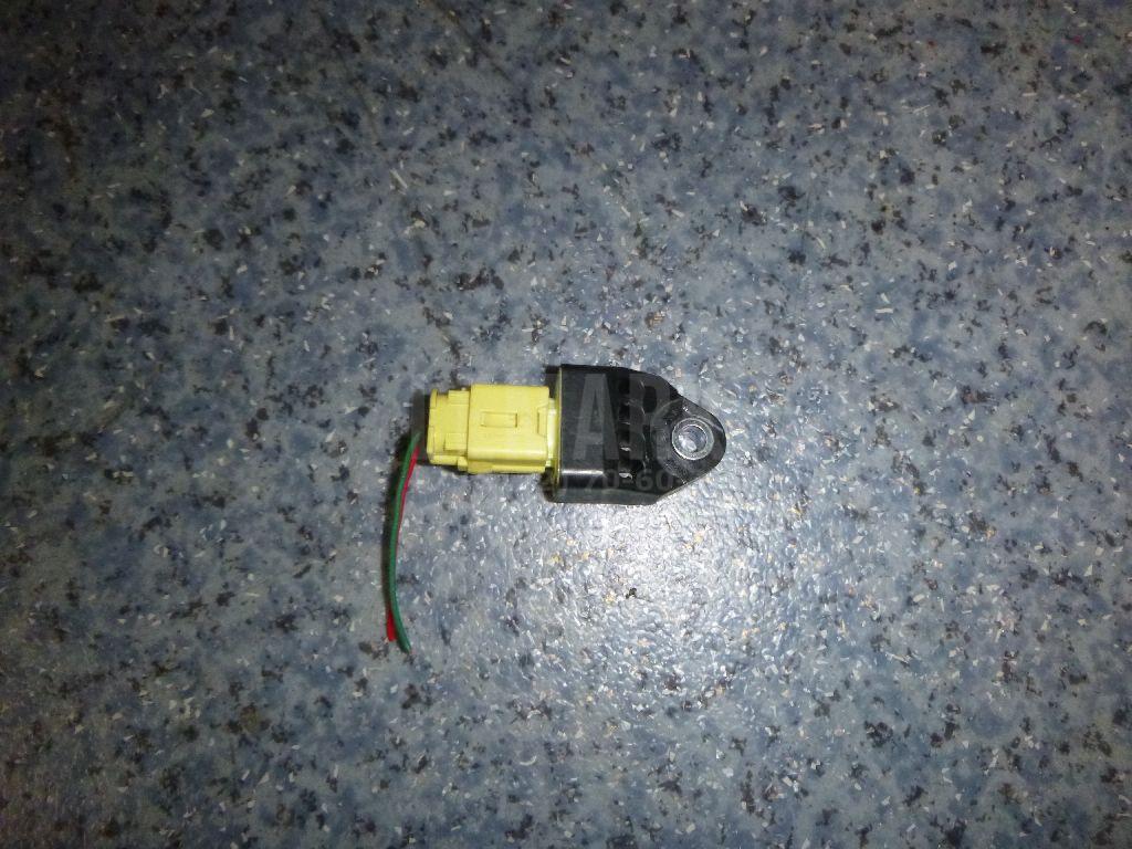 Датчик AIR BAG 8983106020 Toyota