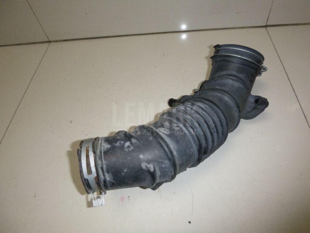 Патрубок воздушного фильтра 1788028240 Toyota