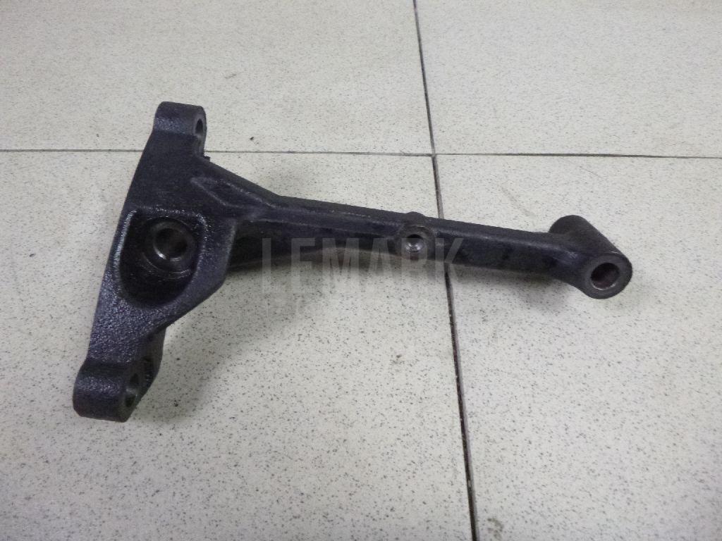 Кронштейн двигателя 3311842010 Toyota
