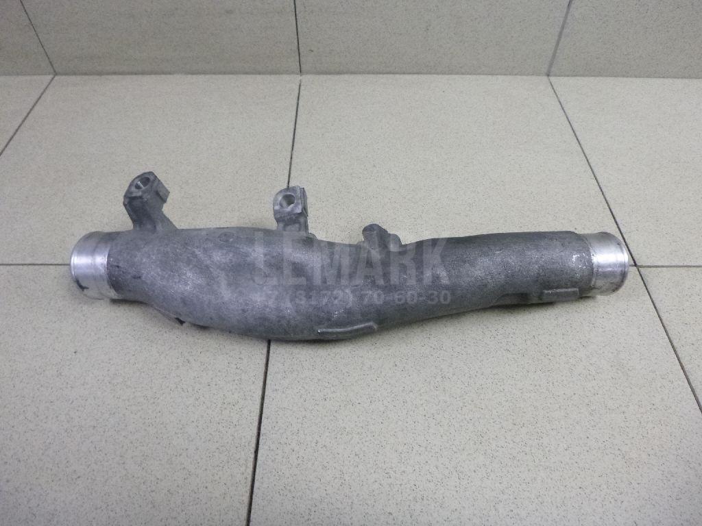 Патрубок интеркулера 1736126070 Toyota