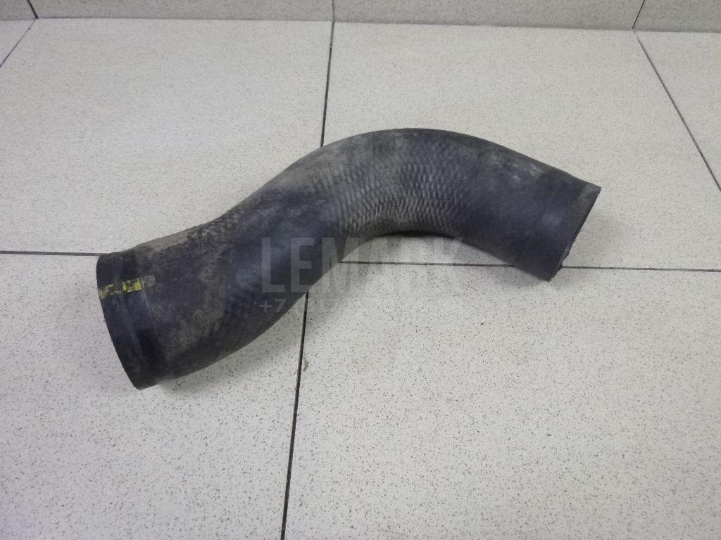 Патрубок интеркулера 1734326040 Toyota