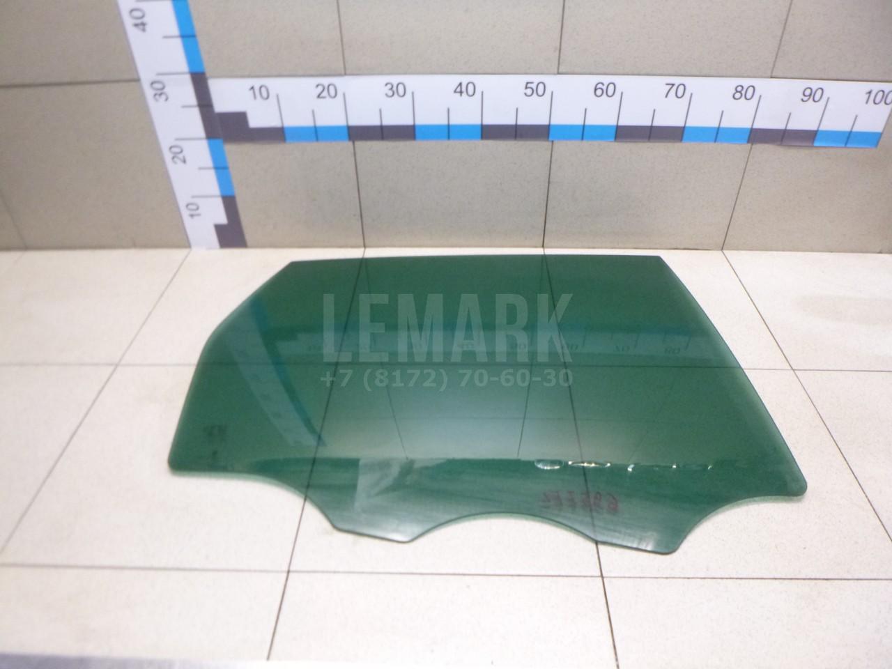 Стекло двери задней правой 7P6845026A VAG