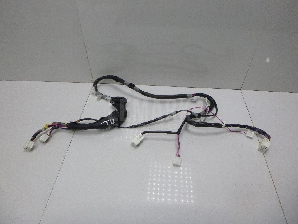 Проводка (коса) 8215242A00 Toyota