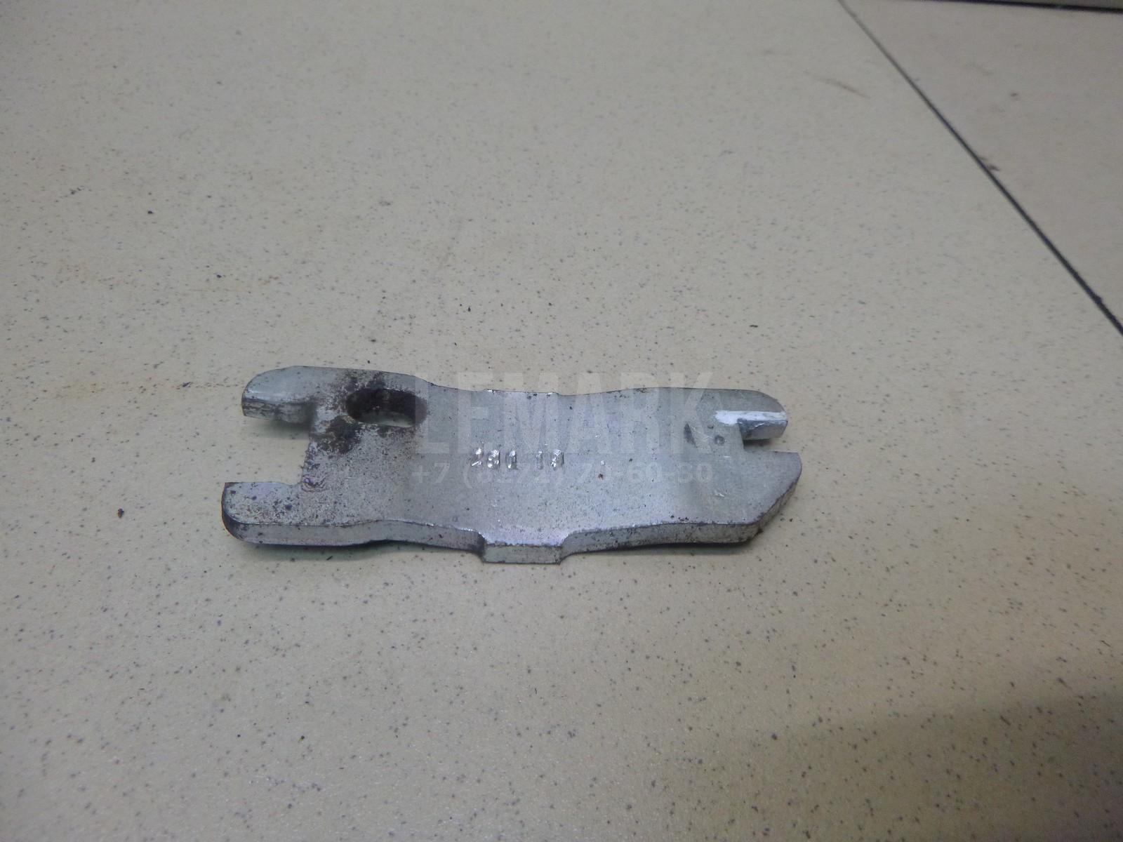 Планка разводки колодок правая 4661202090 Toyota