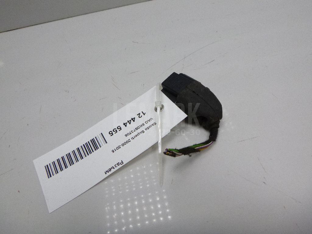 Разъем 8K0973706 VAG