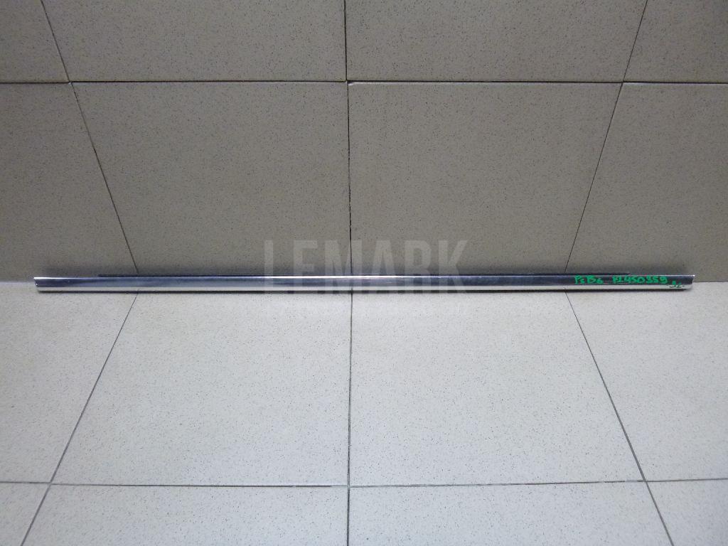 Накладка стекла заднего левого 3C98394757Z7 VAG