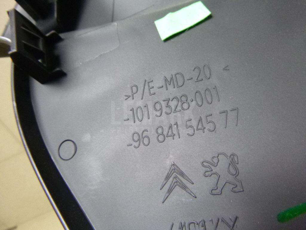 Накладка (кузов внутри) для  Ford Fiesta 2001-2008