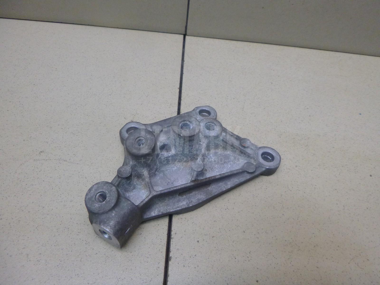 Крышка распредвала 1104600Q2A Nissan