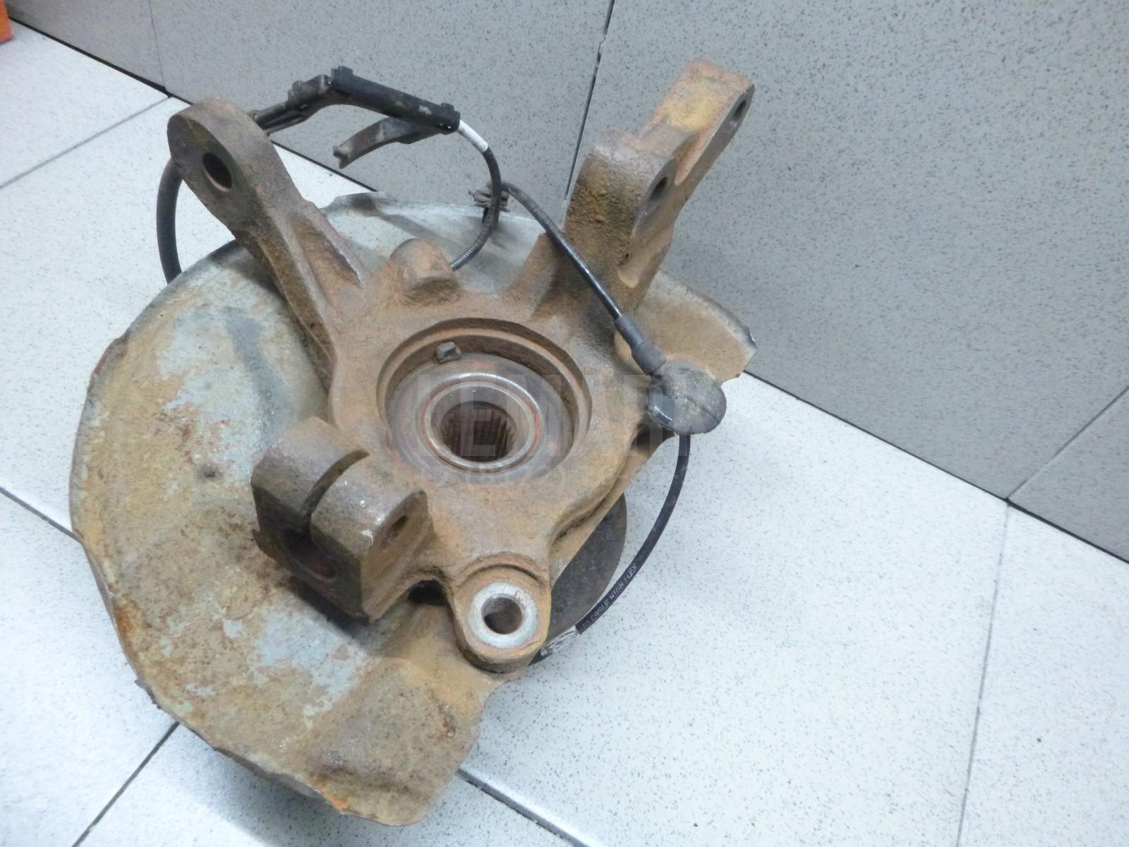Кулак поворотный передний левый для  Audi 80/90 [B3] 1986-1991