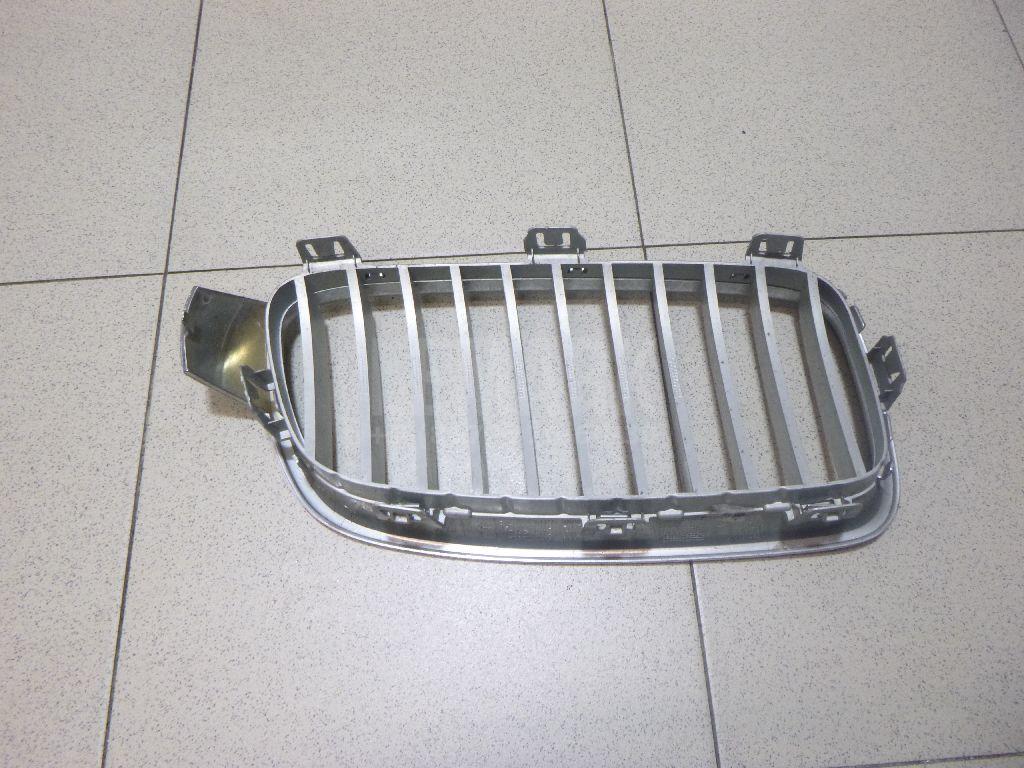 Решетка радиатора левая для  BMW 5-serie E60/E61 2003-2009