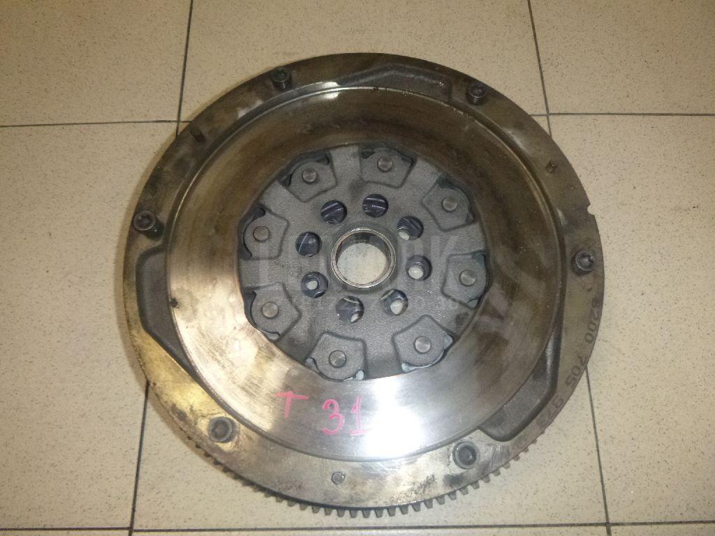 Маховик 1231000Q1H Nissan