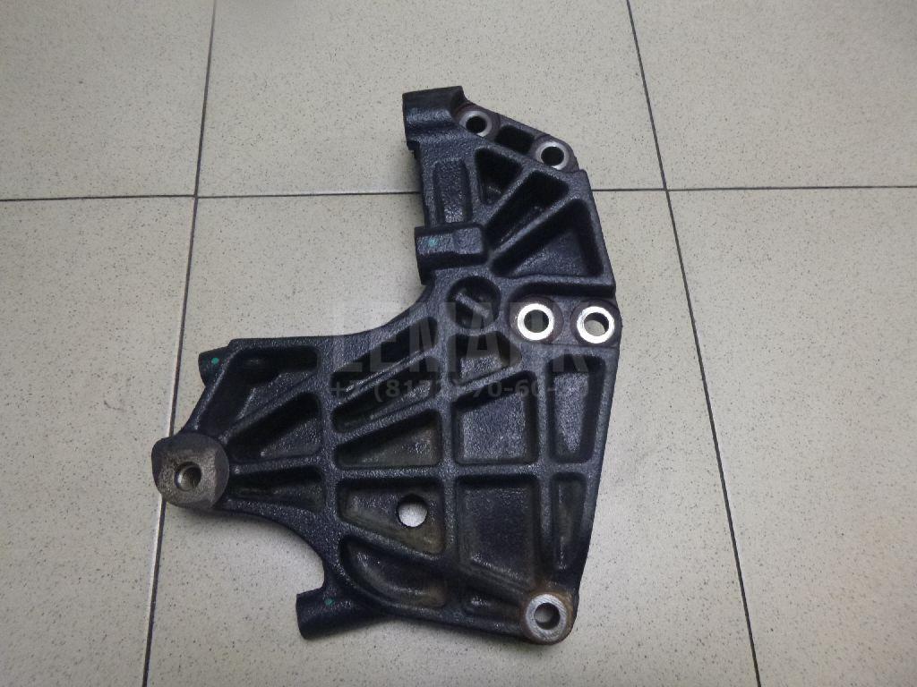 Кронштейн двигателя правый 13507JG70A Nissan