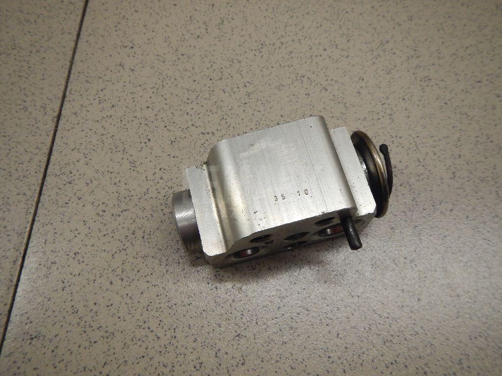 Клапан кондиционера для  BMW 5-serie E60/E61 2003-2009