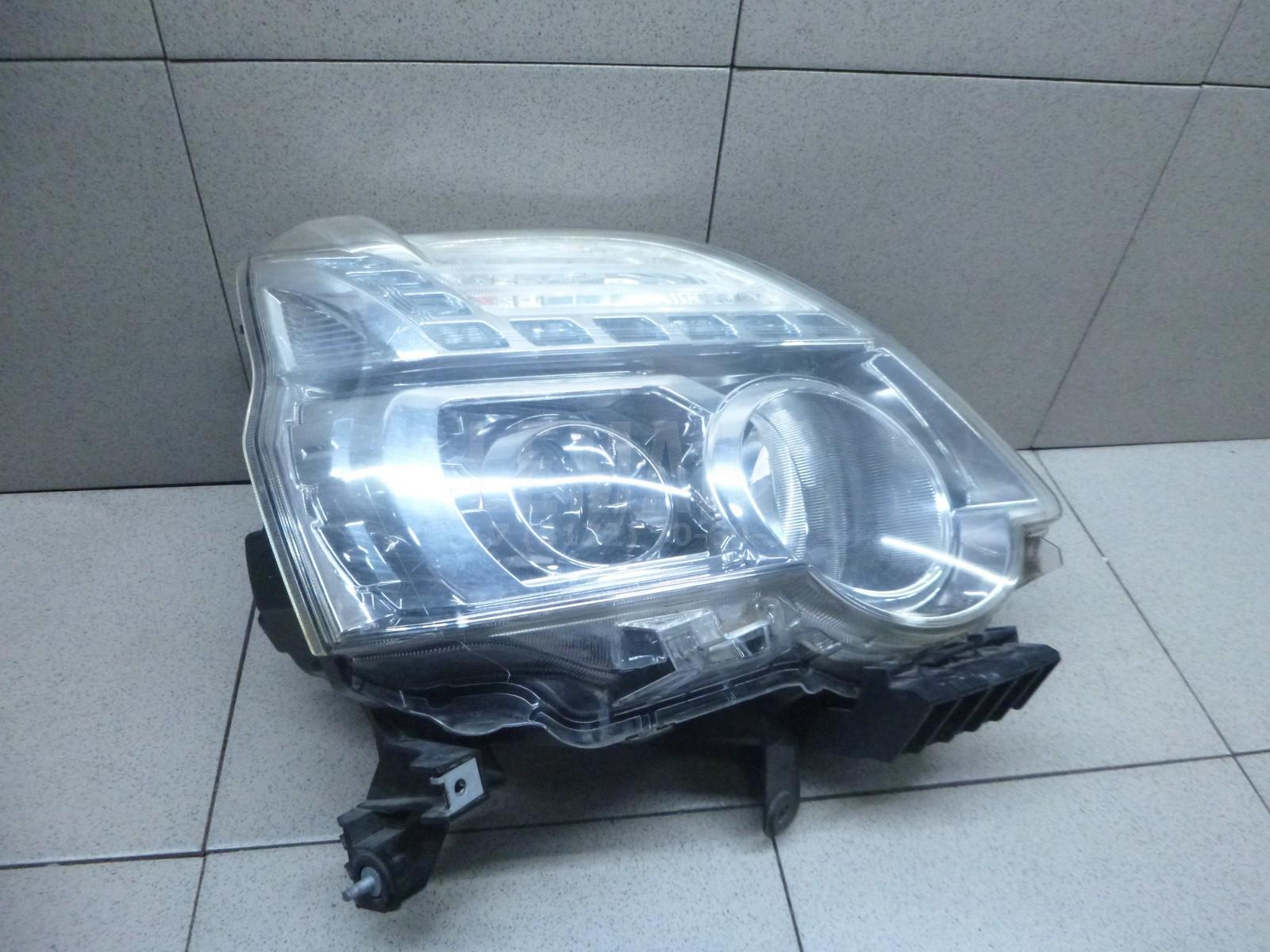 Фара правая 260103UB5A Nissan