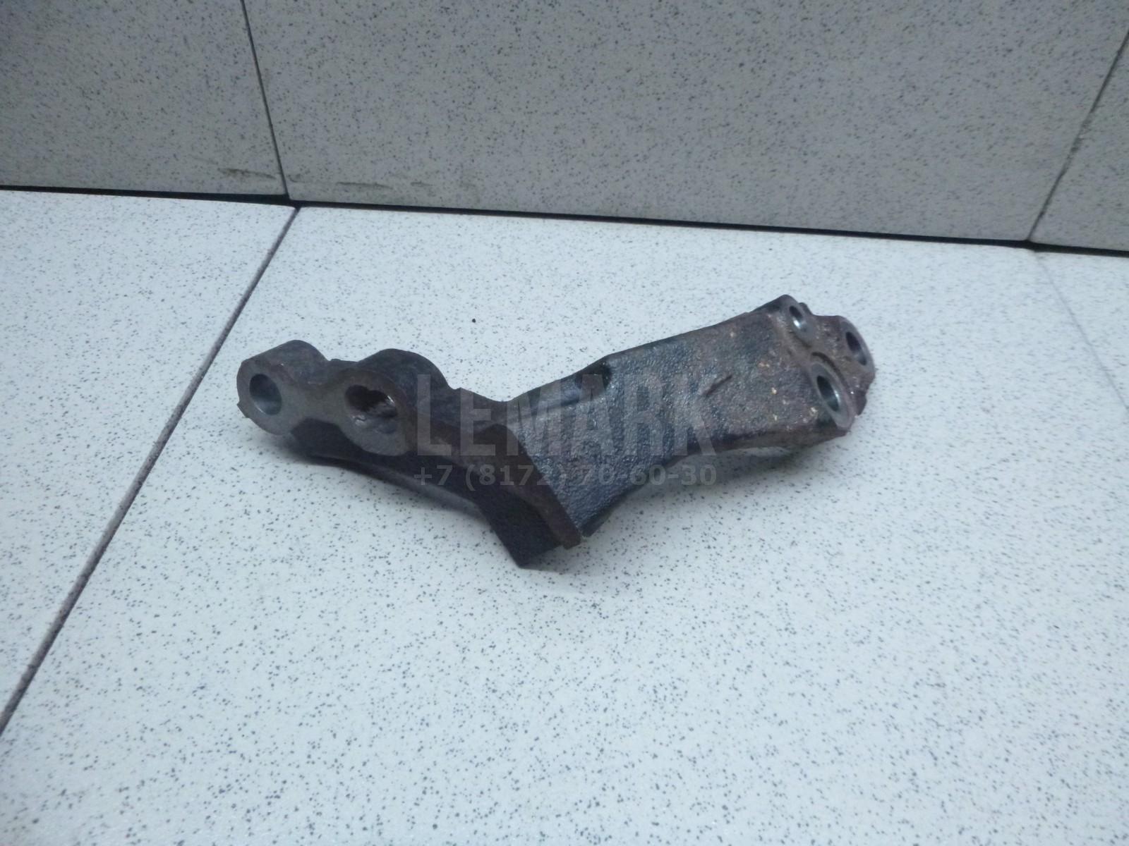 Кронштейн двигателя 3311942011 Toyota