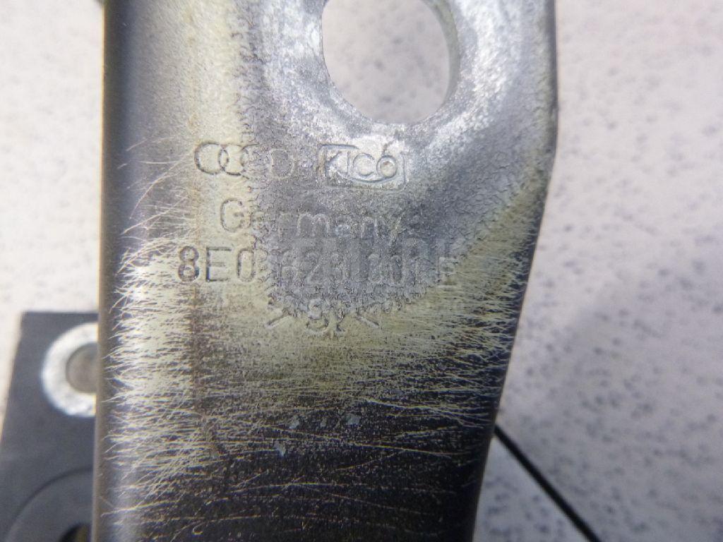 Петля капота левая для  BMW 4-serie F32/F33/F82 2012-2020