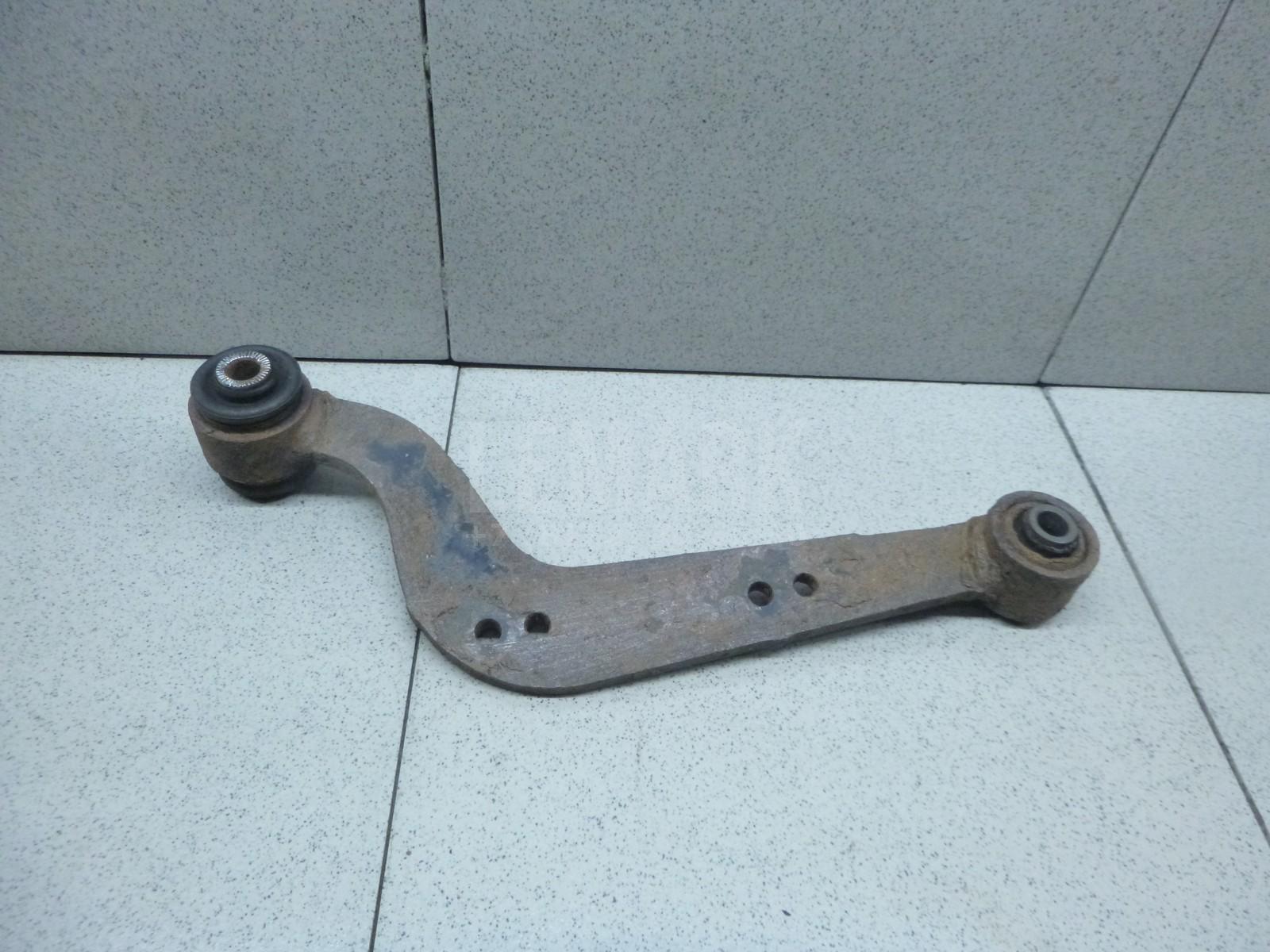 Рычаг задний правый 4877042040 Toyota