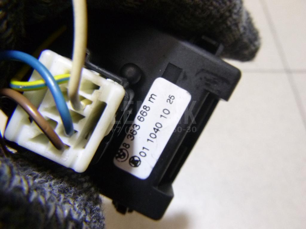 Переключатель поворотов подрулевой для  Audi A4 [B6] 2000-2004