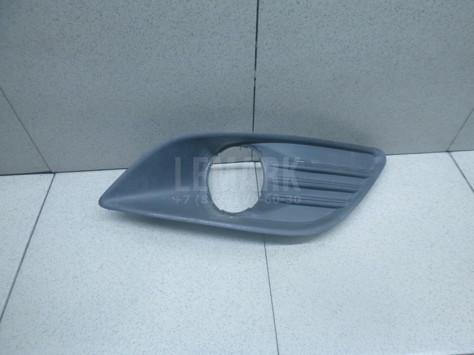 Решетка в бампер правая 1671268 Ford