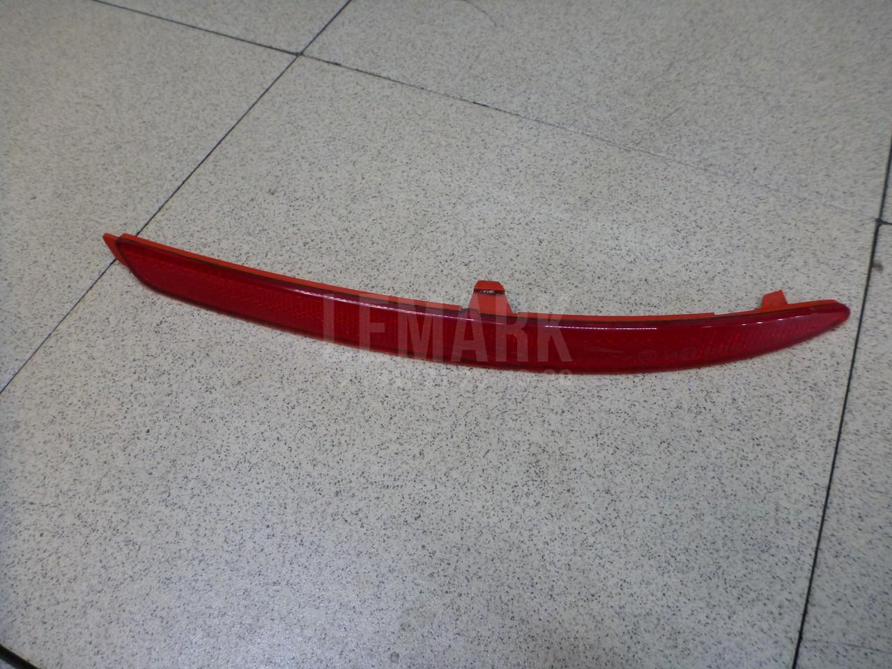 Отражатель в бампер задний правый 1Z0945106A VAG